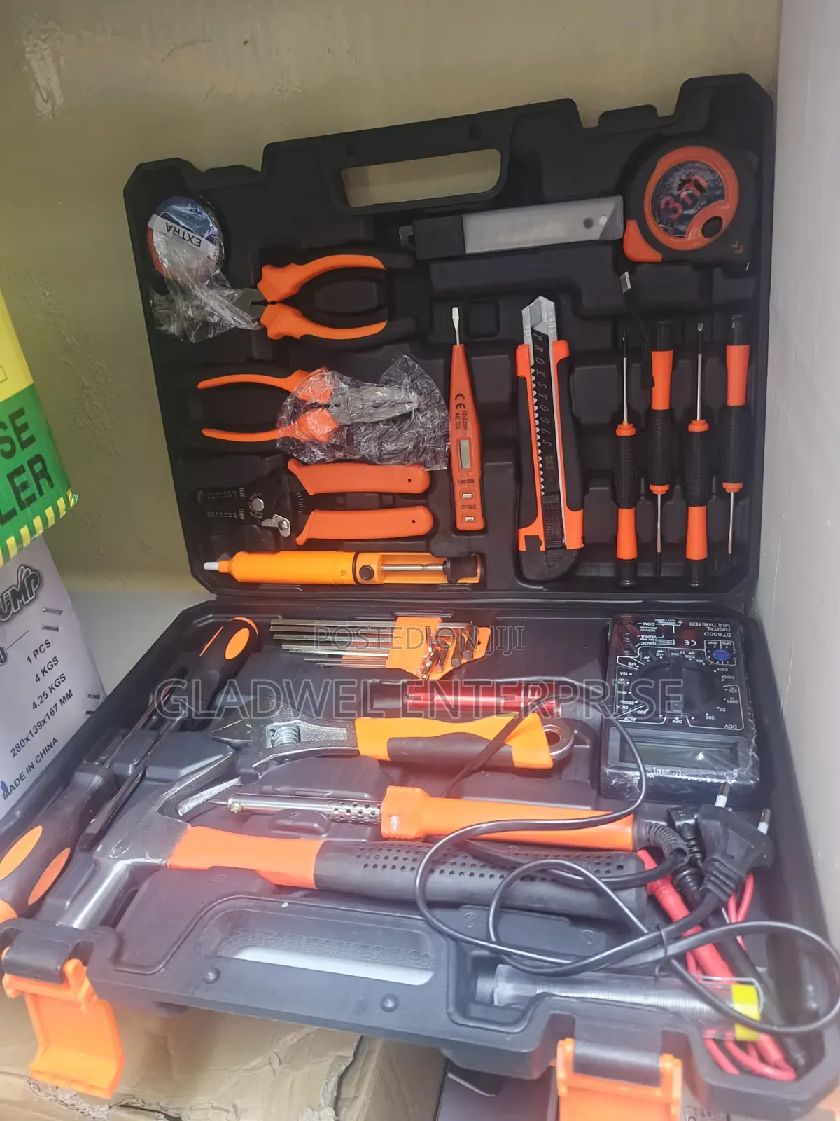 35pcs Electrical Maintenance Toolbox