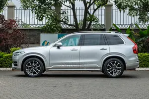 Volvo XC90 2019 Silver