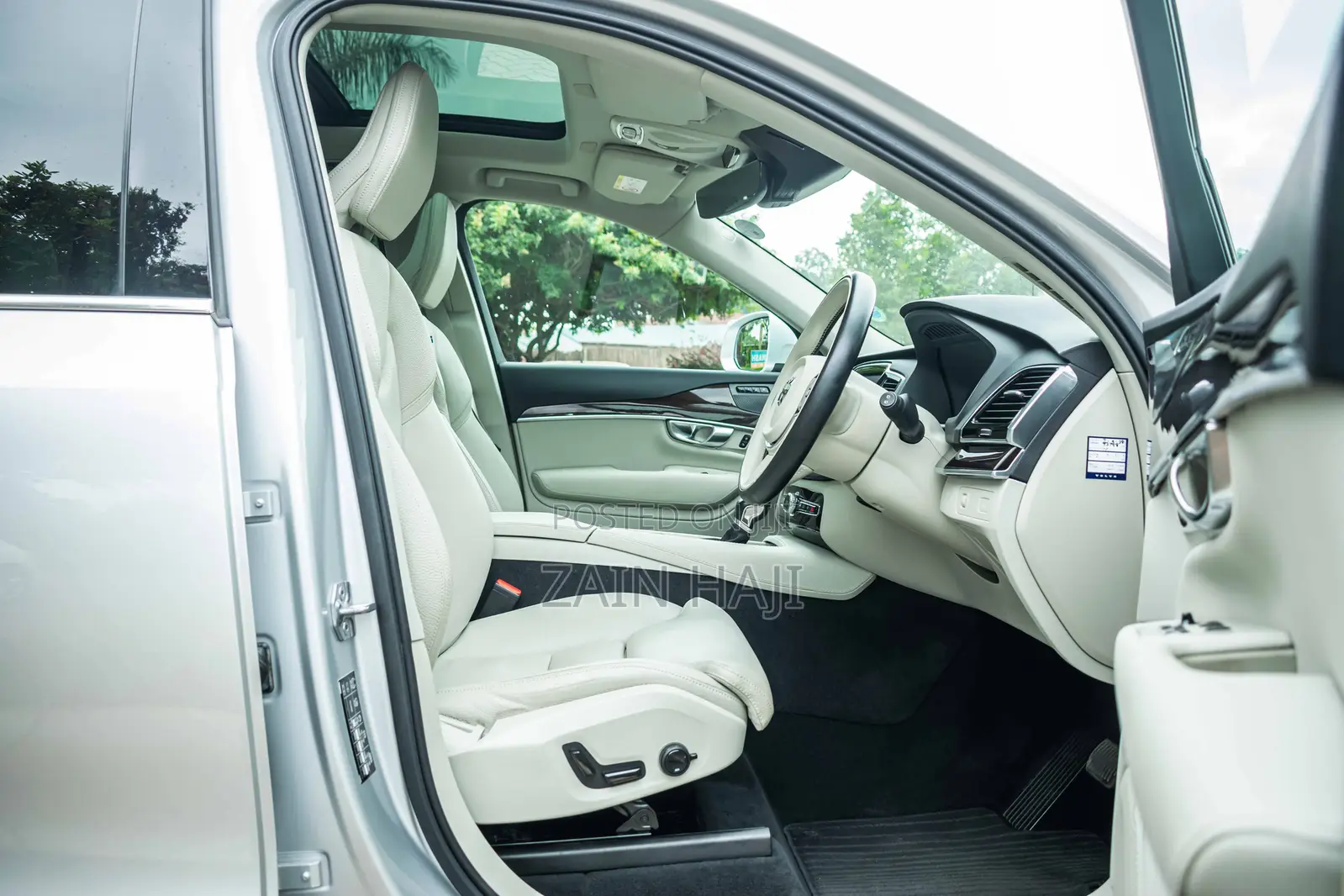Volvo XC90 2019 Silver