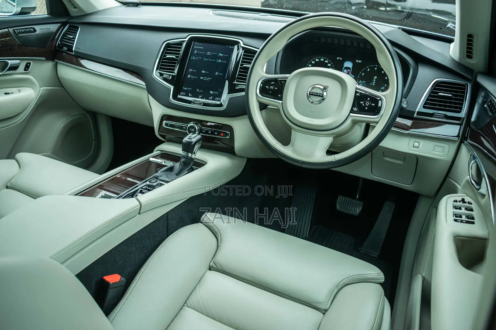 Volvo XC90 2019 Silver