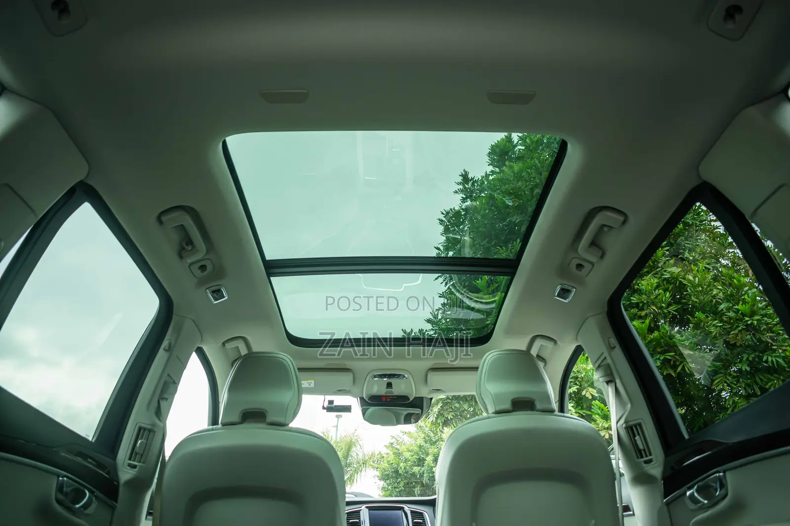 Volvo XC90 2019 Silver