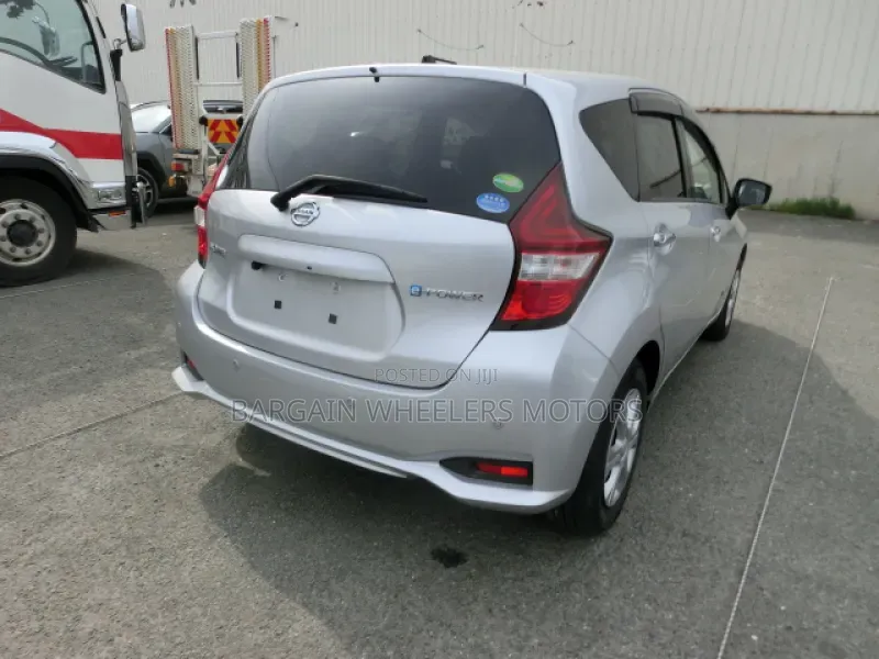 Nissan Note 2019 Silver
