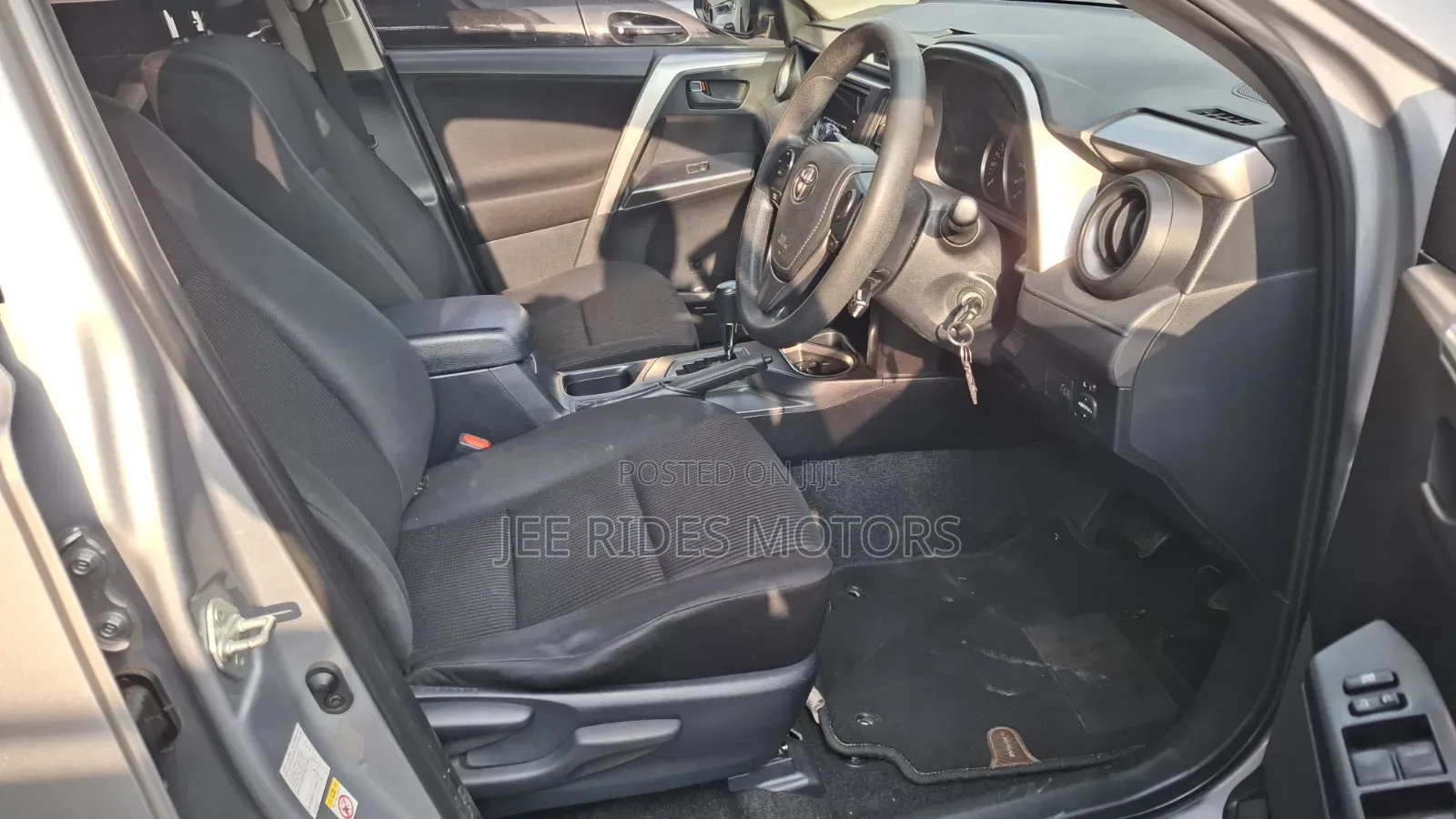 Toyota RAV4 2017 Gray