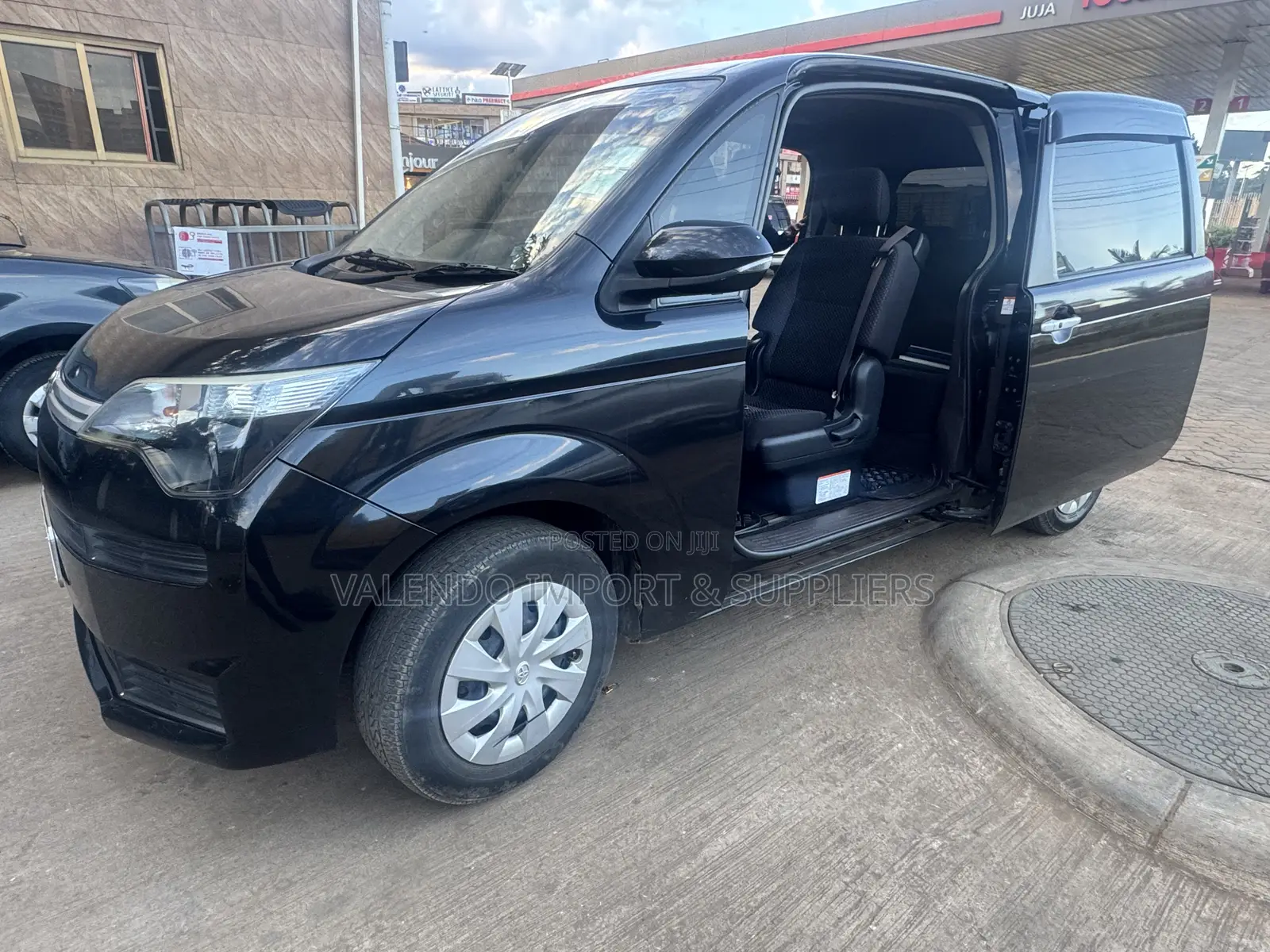 Toyota Spade 1.5 2016 Black
