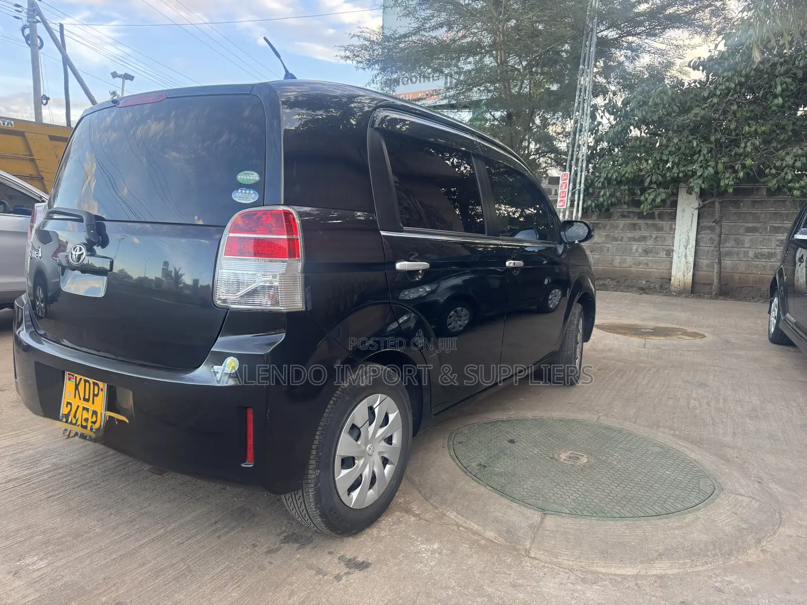 Toyota Spade 1.5 2016 Black