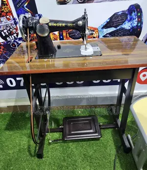 Singer Sewing Machine./Commercial Singer Sewing Machines