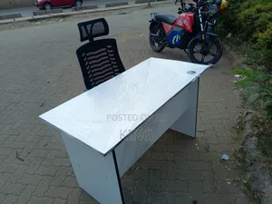Black Liping Desk 1.2 Office Desk