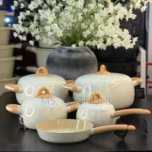 White Pfoa Free 9pcs Ceramic Cookware Set.