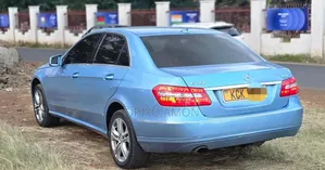 Mercedes-Benz E250 2011 Blue