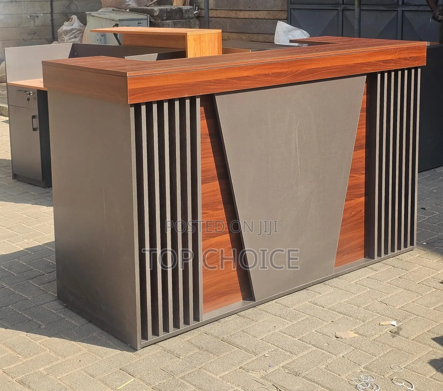 Reception Desk 1.6 M