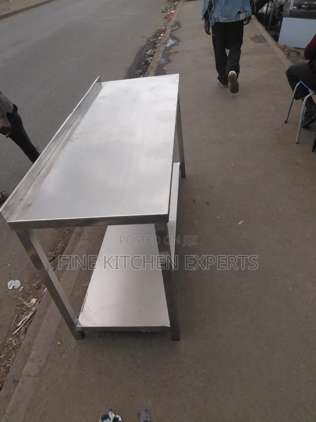 A Heavy Duty Working Table