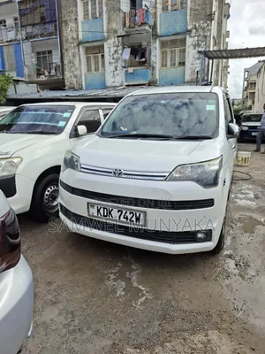 Toyota Spade 2016  White 