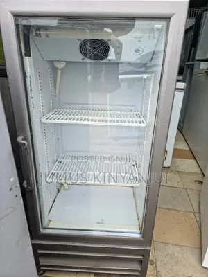 Small Display Fridge/Chiller