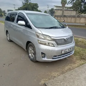 Toyota Vellfire 2009 Silver