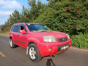 Nissan X-Trail 2005 Red