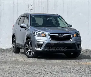 Subaru Forester 2019 Silver