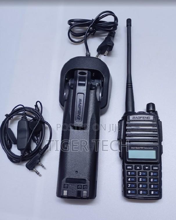8-10km Talk Range Baofeng Radio Uv-82 Walkietalkie With Two-Way Radio