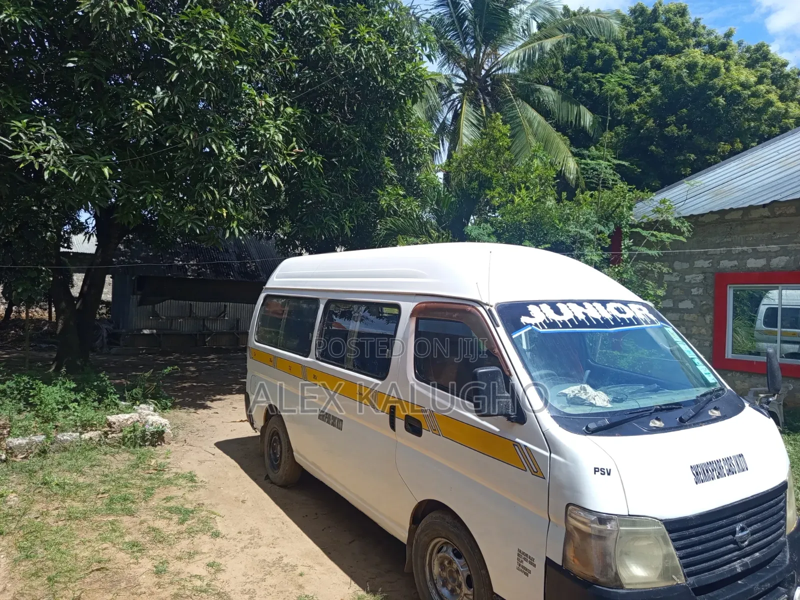 Nissan Caravan (Urvan) 2008 White
