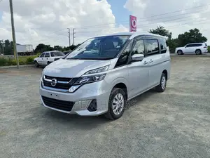 Nissan Serena 2018 Silver