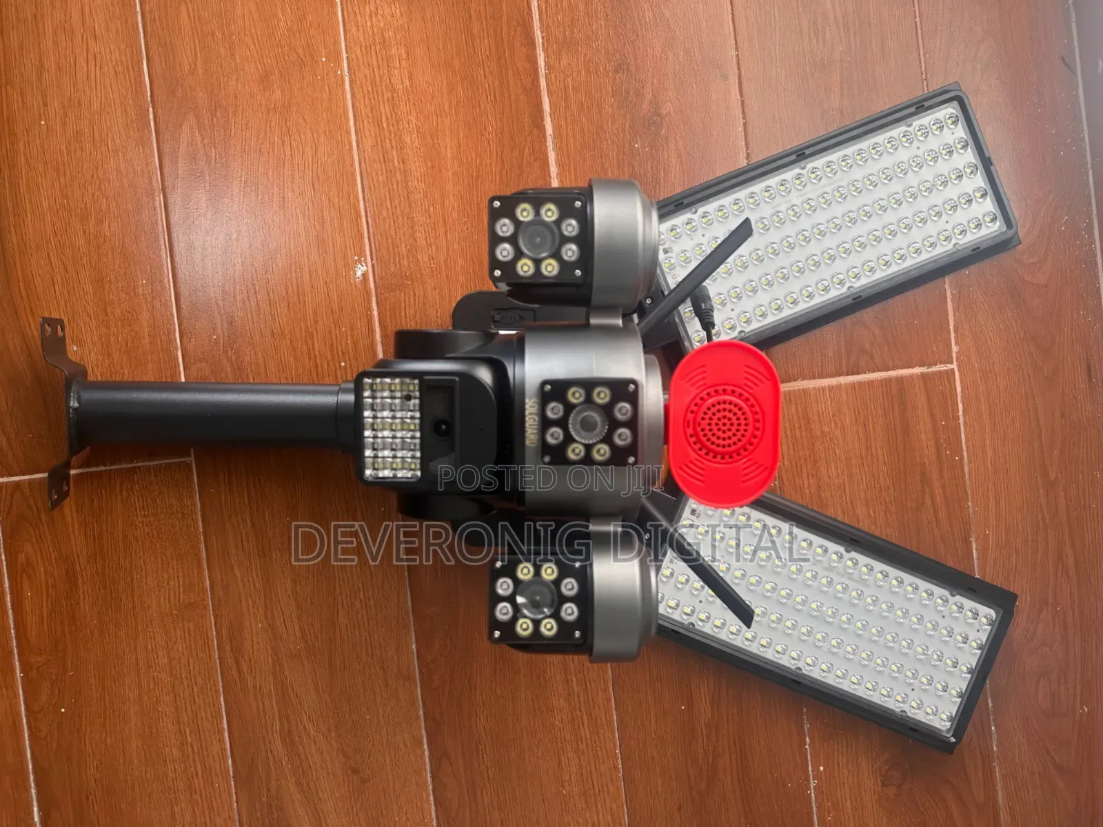 Aov V780-3y Solar CCTV Camera With 1000w Street Light