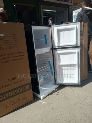 Decho 138 Litres Double Door Refrigerator With Silver Finish 