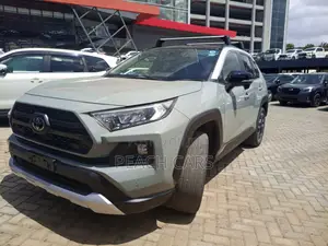 Toyota RAV4 2020 Green