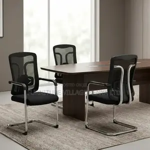 Mesh-Made Office Visitor Seat
