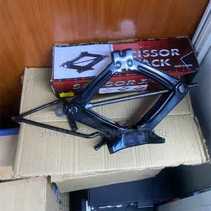Smooth Turning Handle 2t Vehicle Jack / Foldable Manual Scissor Design