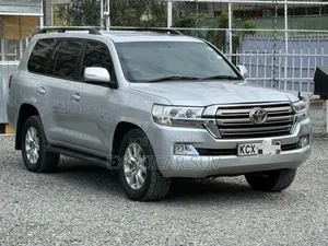 Toyota Land Cruiser 2012 Silver