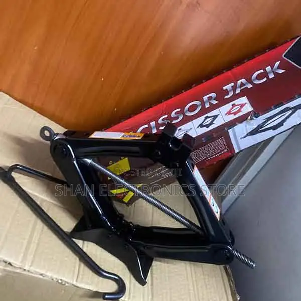 Small Designed to Handle Scissor Jack / 2 Ton Lift Support Tool