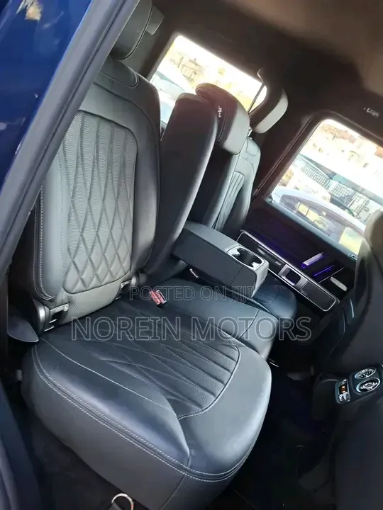 Mercedes-Benz G-Class 2019 Blue