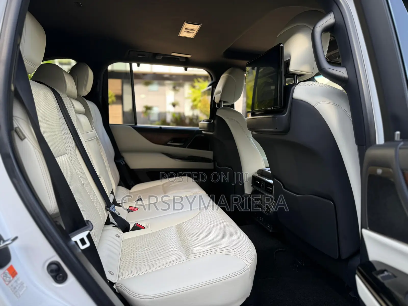 Lexus LX 600 2023 White