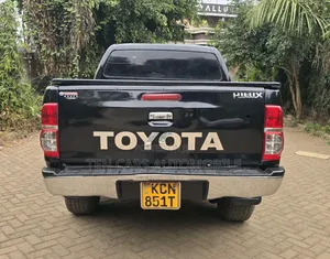 Toyota Hilux 2009 Black