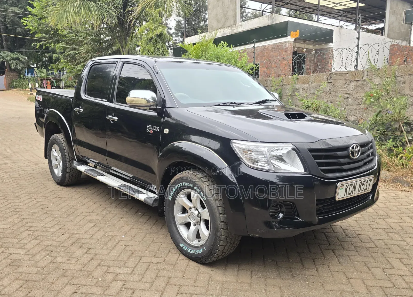 Toyota Hilux 2009 Black