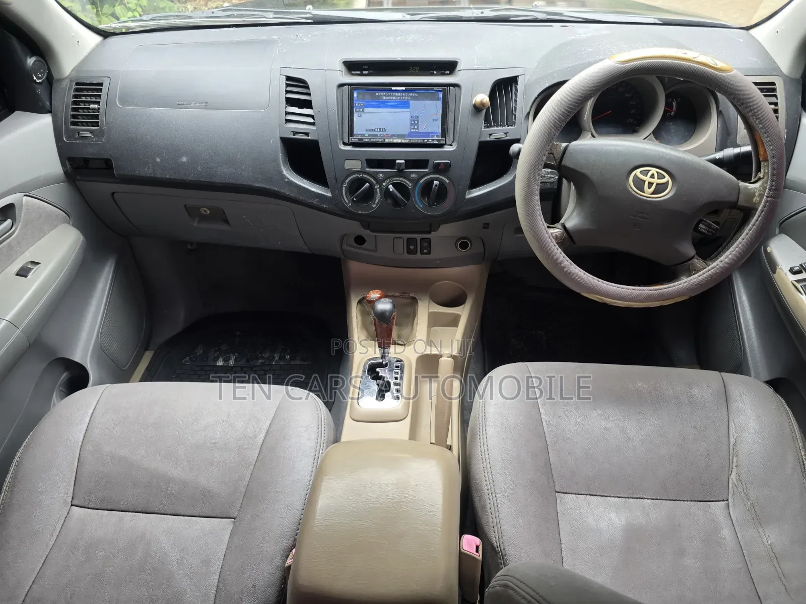 Toyota Hilux 2009 Black