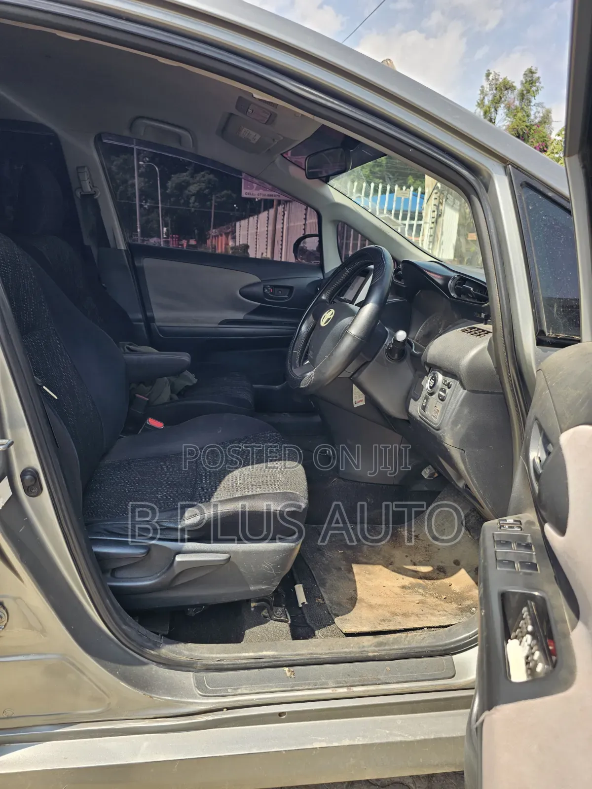 Toyota Wish 2010 Silver