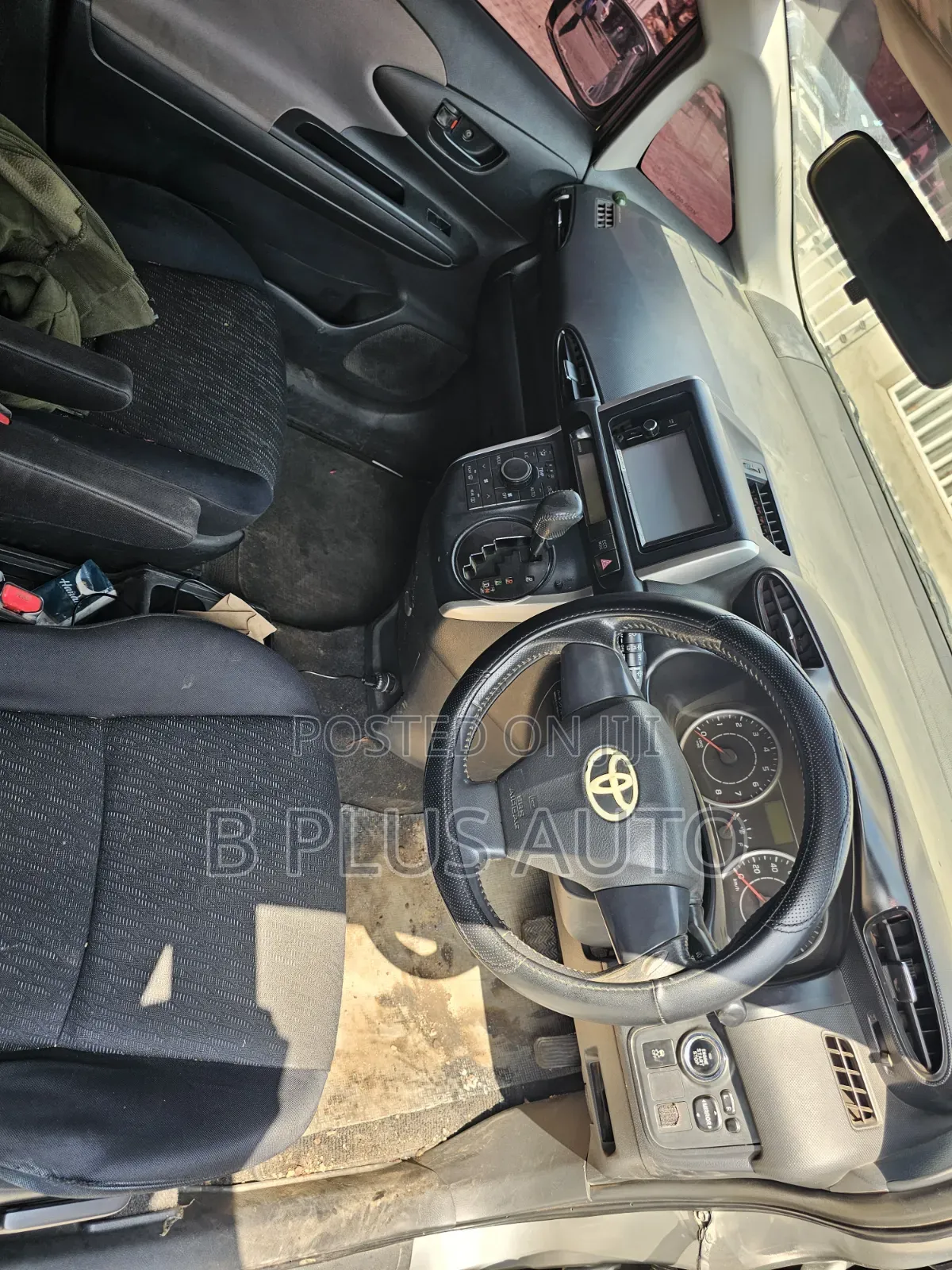 Toyota Wish 2010 Silver