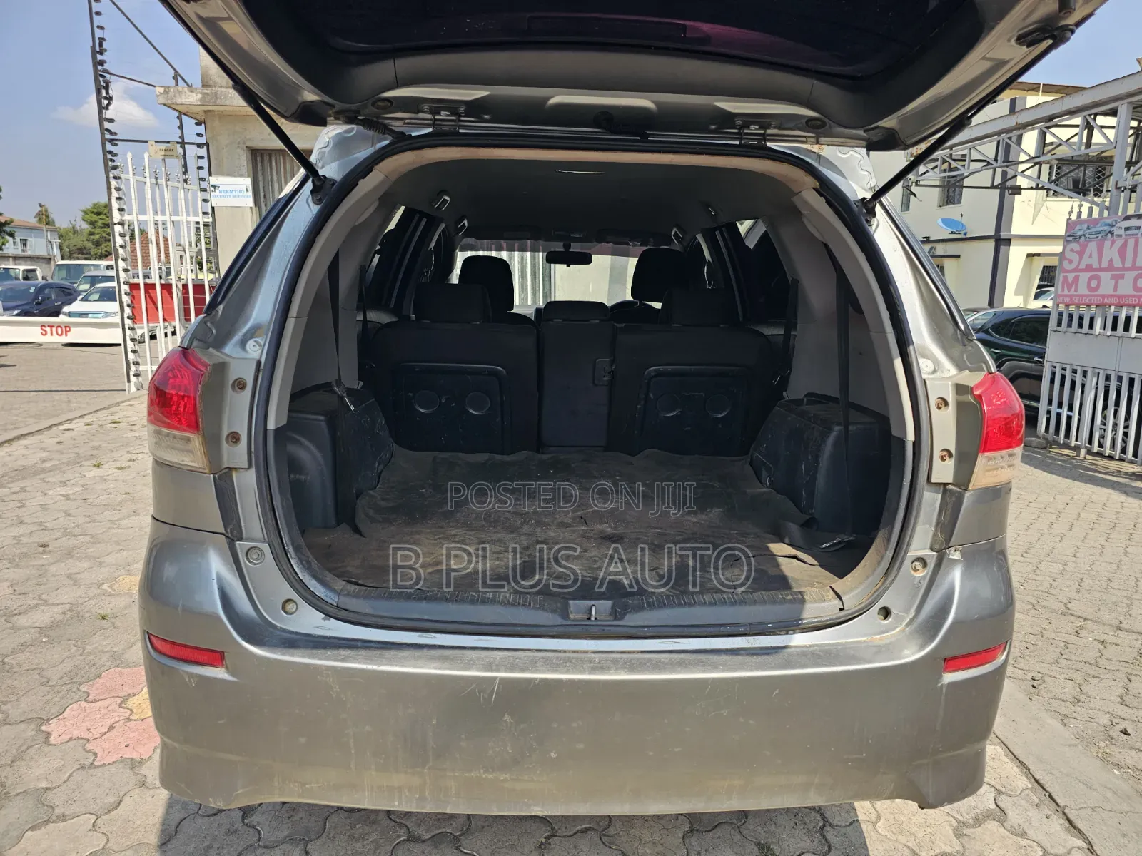 Toyota Wish 2010 Silver