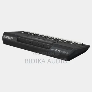Yamaha PSR-Sx700 61-Key Digital Arranger Workstation Keyboard