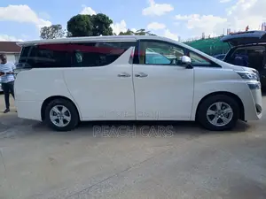 Toyota Vellfire 2018 White