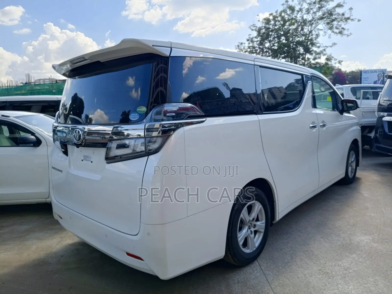 Toyota Vellfire 2018 White