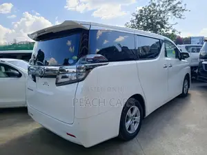 Toyota Vellfire 2018 White