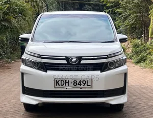 Toyota Voxy 2016 White