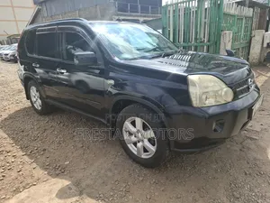 Nissan X-Trail 2010 Black