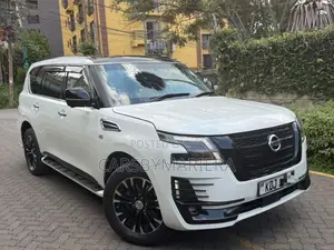 Nissan Patrol 2015 White