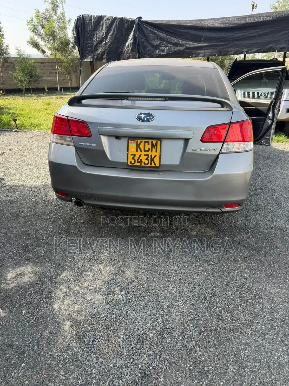 Subaru Legacy 2010 Silver