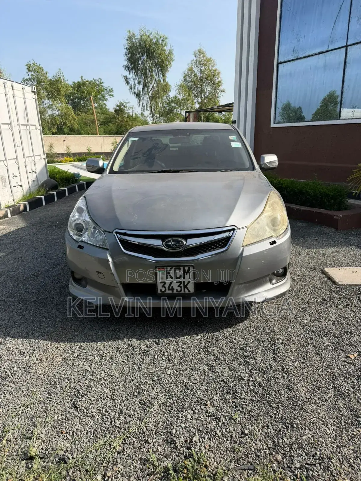 Subaru Legacy 2010 Silver