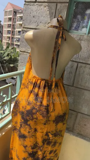 Backless Deras