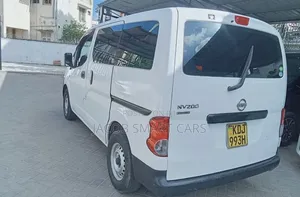 Nissan NV200 2017 White