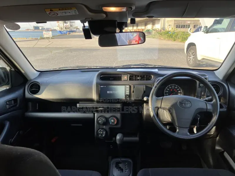 Toyota Succeed 2019 Silver